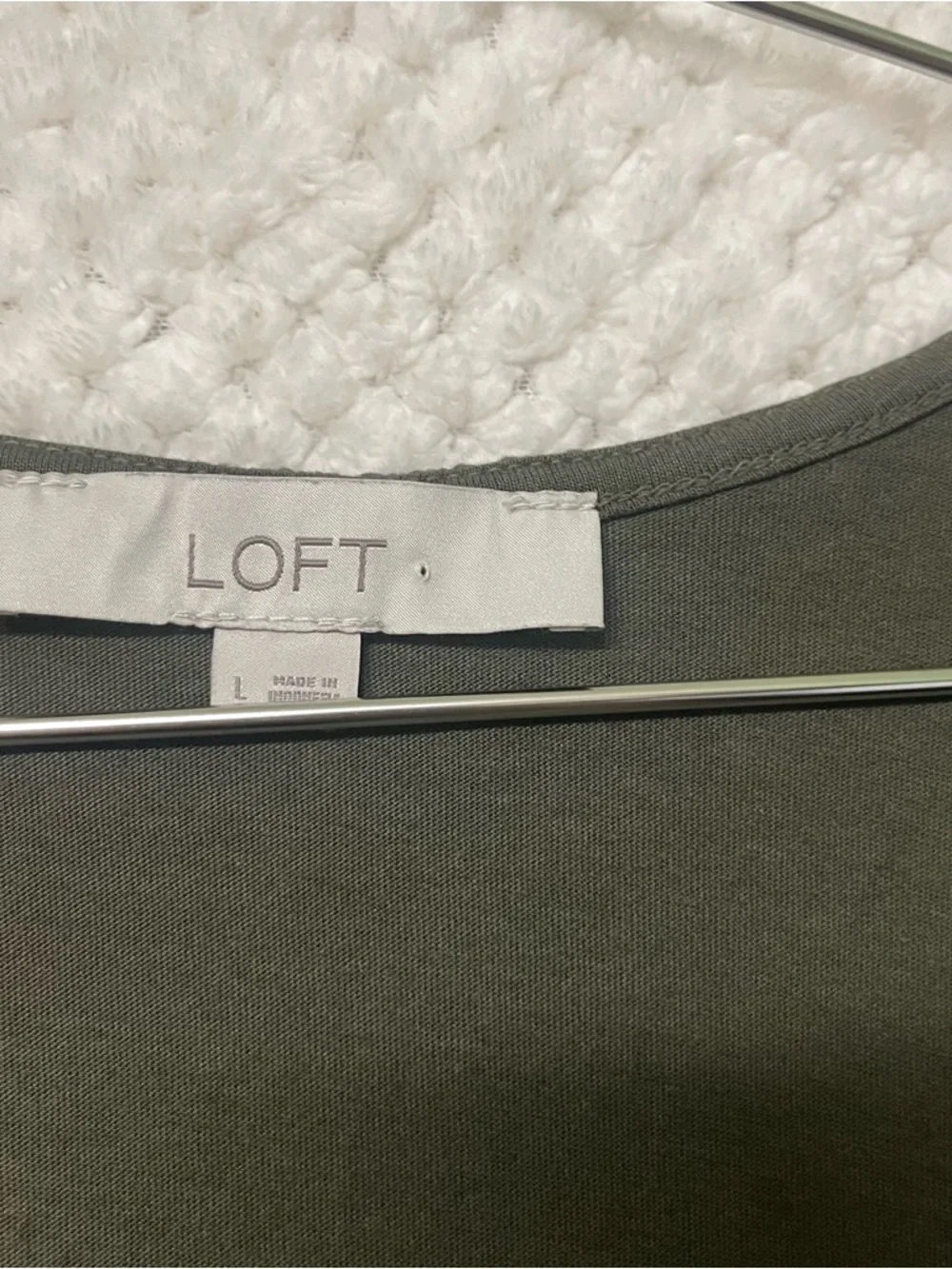 LOFT Shirred Tie Neck Top Green Cotton Blend Boho Chic V-neck Womens Large